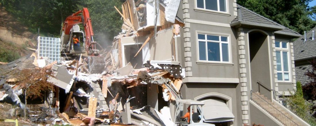 Neighbours behaving badly: Nip illegal building in the bud!